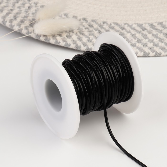 Шнур для плетения, из натуральной кожи, d = 2 мм, 10 ± 0,5 м, цвет чёрный оптом