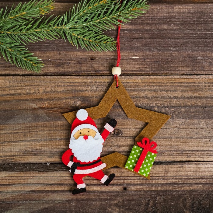 Набор для создания подвесной ёлочной игрушки из фетра «Дед Мороз и звезда» оптом