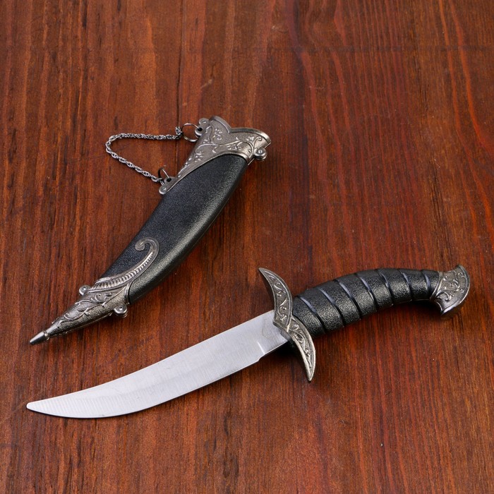 Сувенирный нож изогнутый, 26,5 см, на ножнах длинный завиток, чёрный оптом