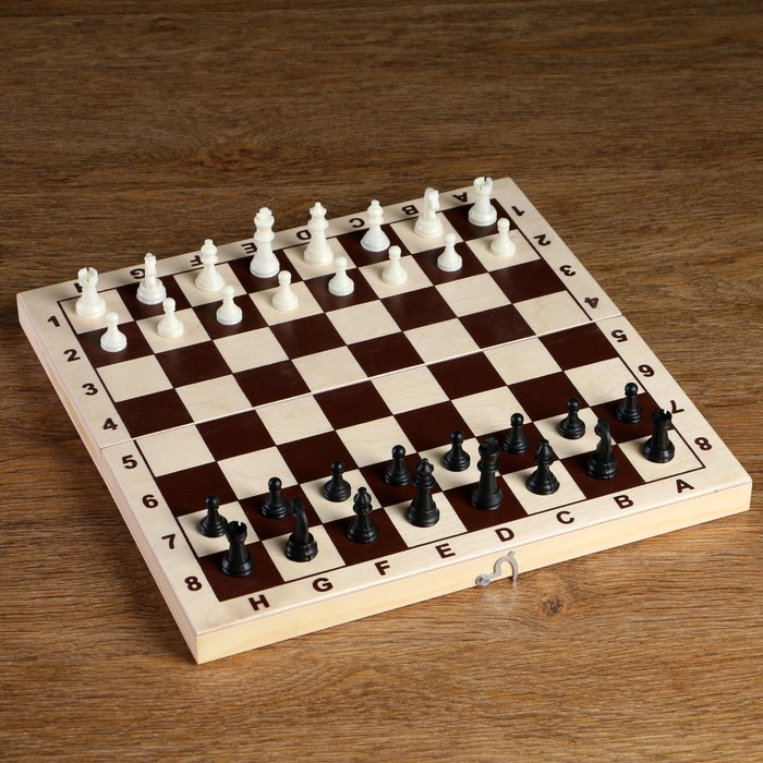 Фигуры шахматные пластиковые  (король h=4.2 см, пешка 2.см) оптом