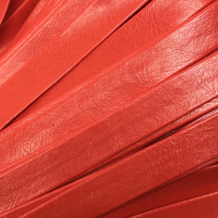 Шнур декоративный, кожзам, 10 мм, цвет красный оптом
