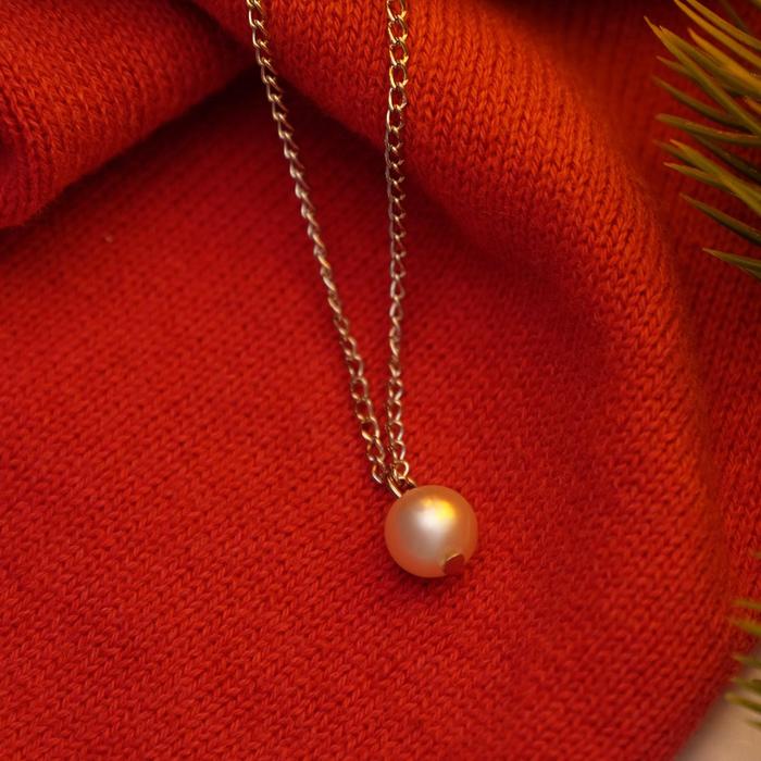 Кулон "Новогодний" Санта волшебник, жемчужина, цвет белый в серебре, 42 см оптом